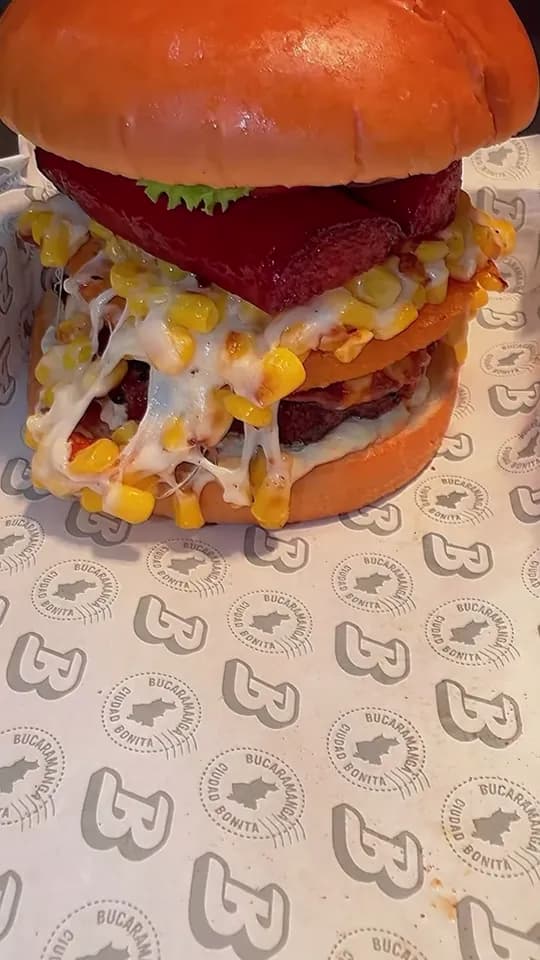 Hamburguesa a la brasa